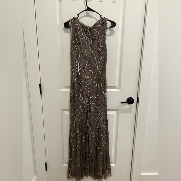 NWT Pizarro Nights Beaded Sleeveless Gown In Mocha 229 - Picture 5 of 5
